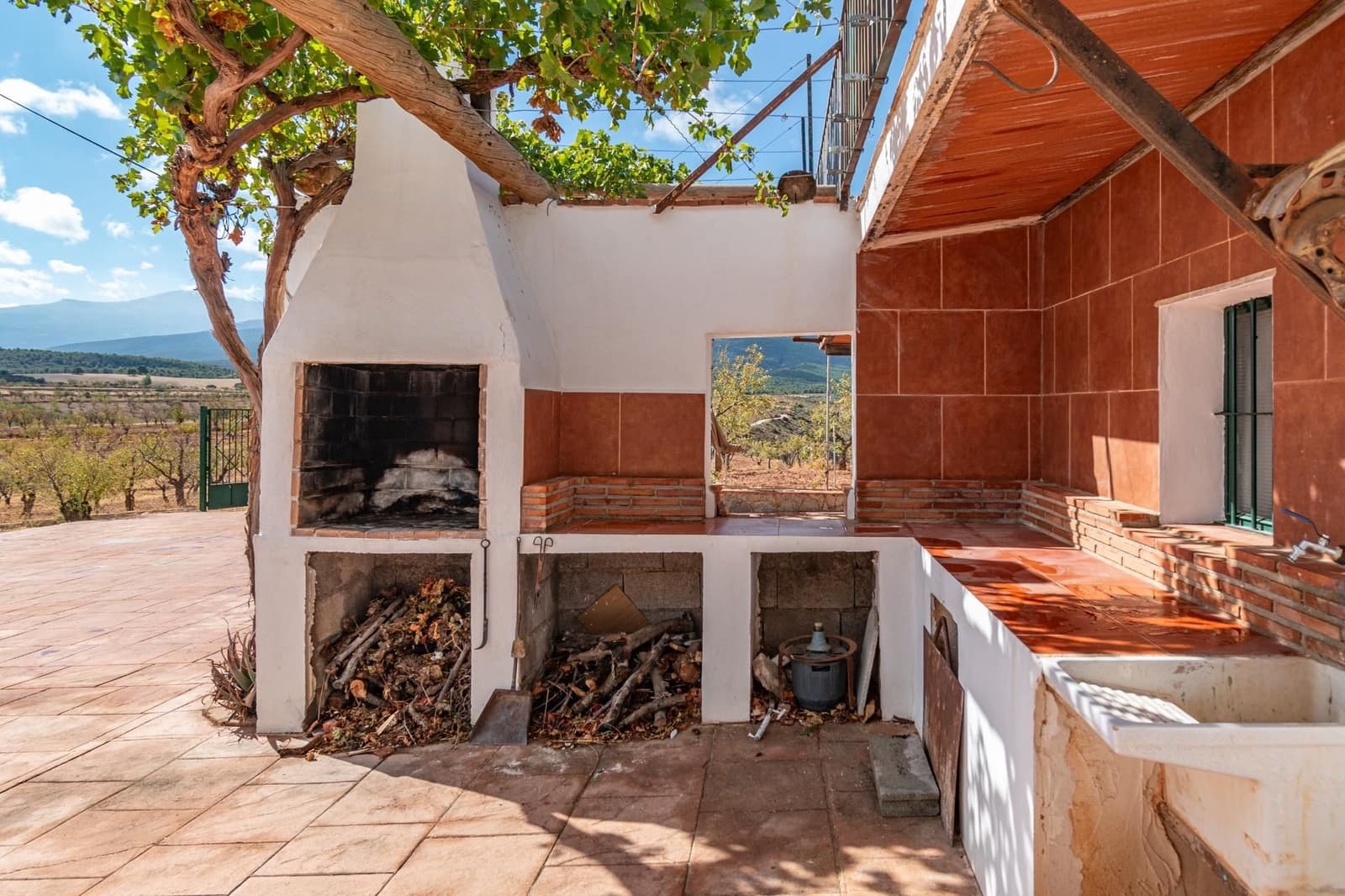 Finca/Casa Rural de 6 habitaciones en La Peza en venta con piscina garaje - 270.000 € (Ref: 9534218)