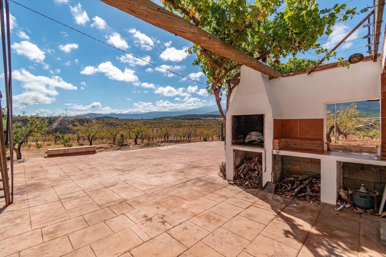 Finca/Casa Rural de 6 habitaciones en La Peza en venta con piscina garaje - 270.000 € (Ref: 9534218)