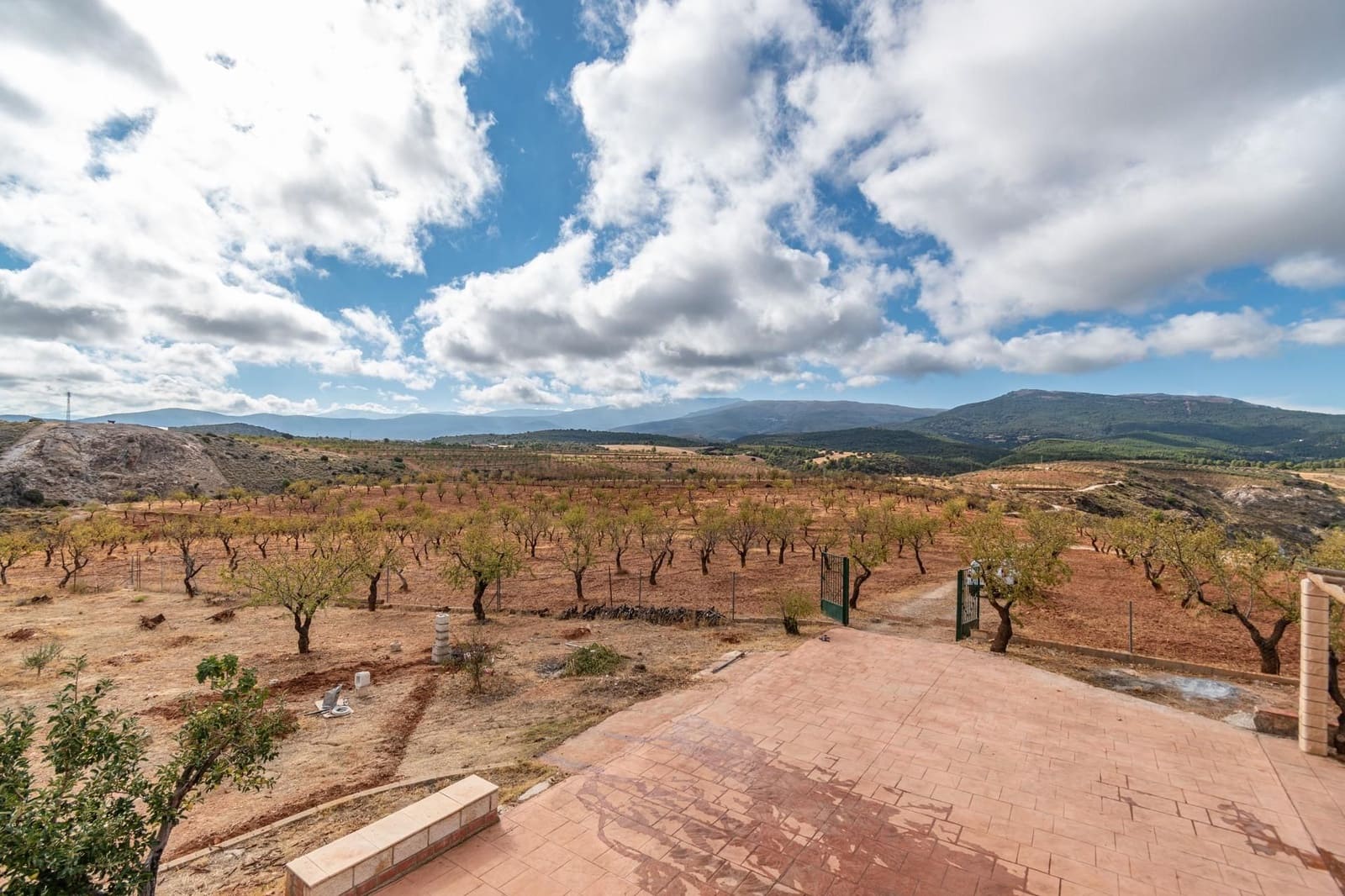 Finca/Casa Rural de 6 habitaciones en La Peza en venta con piscina garaje - 270.000 € (Ref: 9534218)