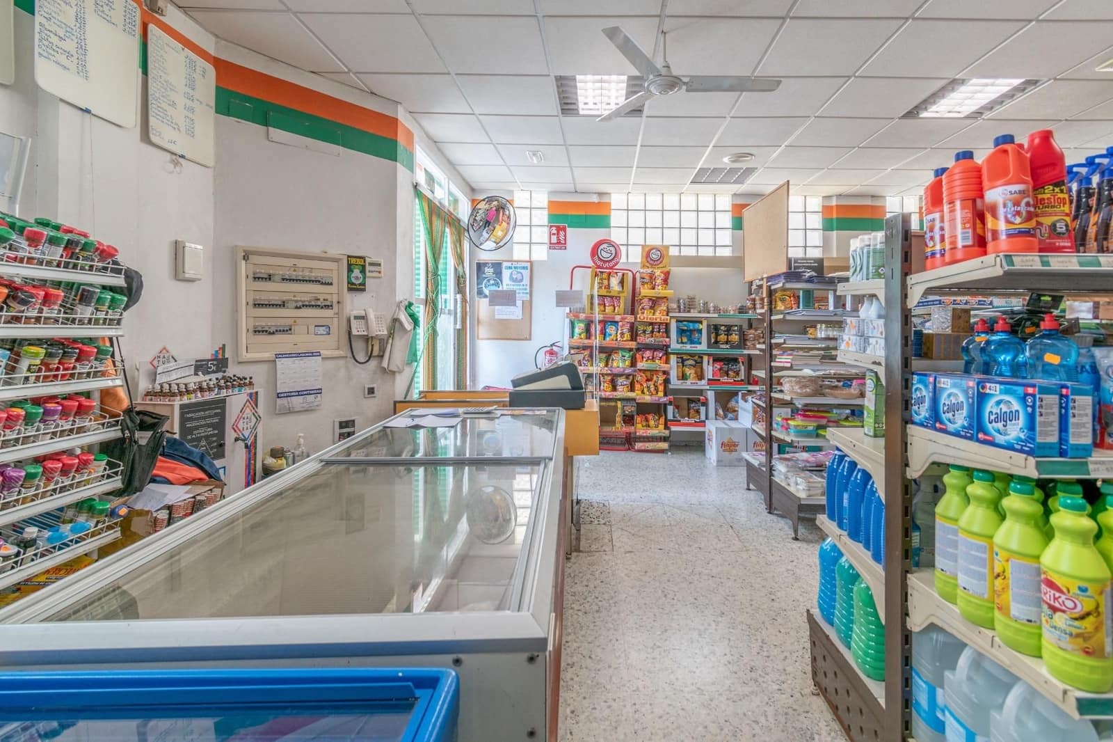 Commercial for sale in La Peza - € 150,000 (Ref: 9534219)