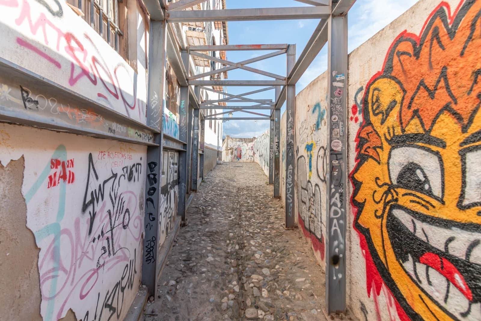 Haus zu verkaufen in Granada Stadt - 590.000 € (Ref: 9534221)