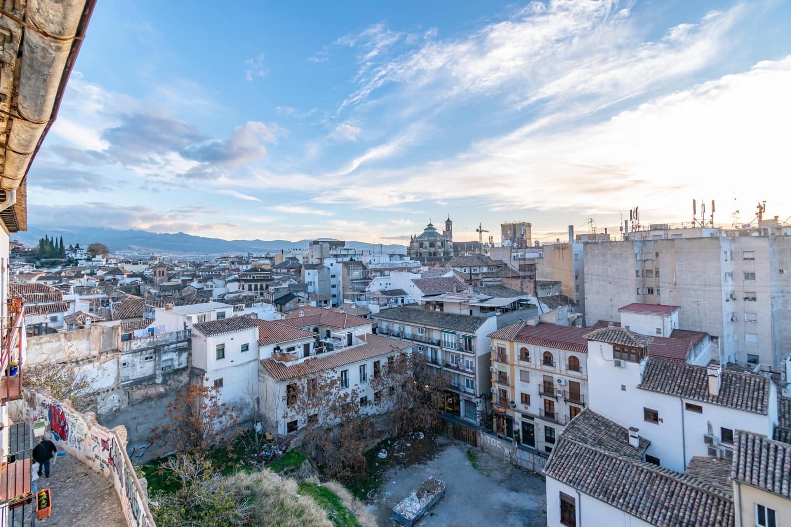 Haus zu verkaufen in Granada Stadt - 590.000 € (Ref: 9534221)