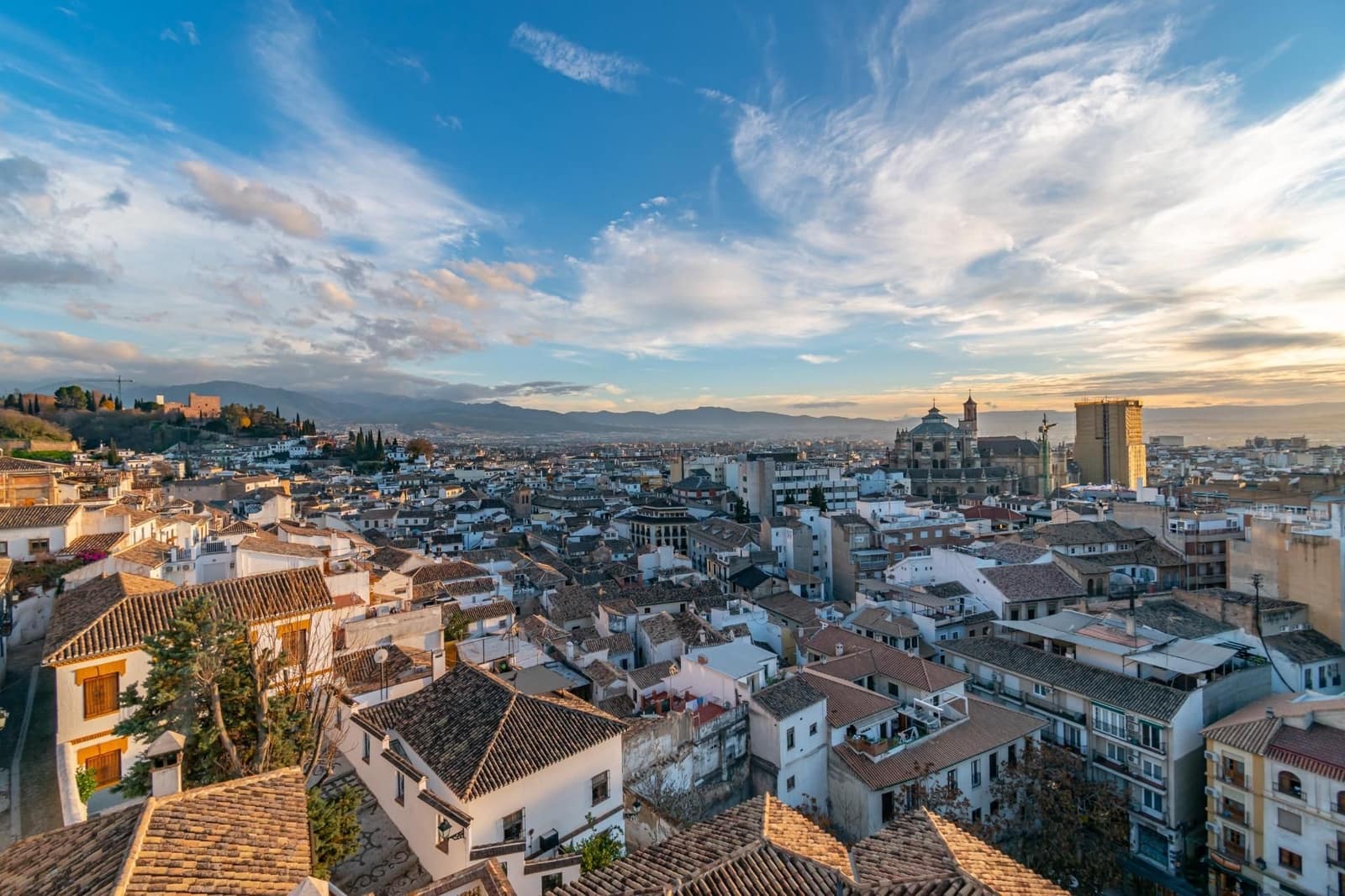 Haus zu verkaufen in Granada Stadt - 590.000 € (Ref: 9534221)