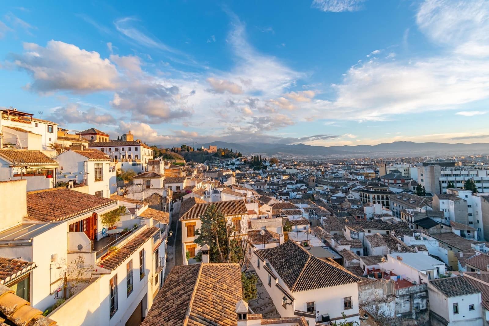 Haus zu verkaufen in Granada Stadt - 590.000 € (Ref: 9534221)