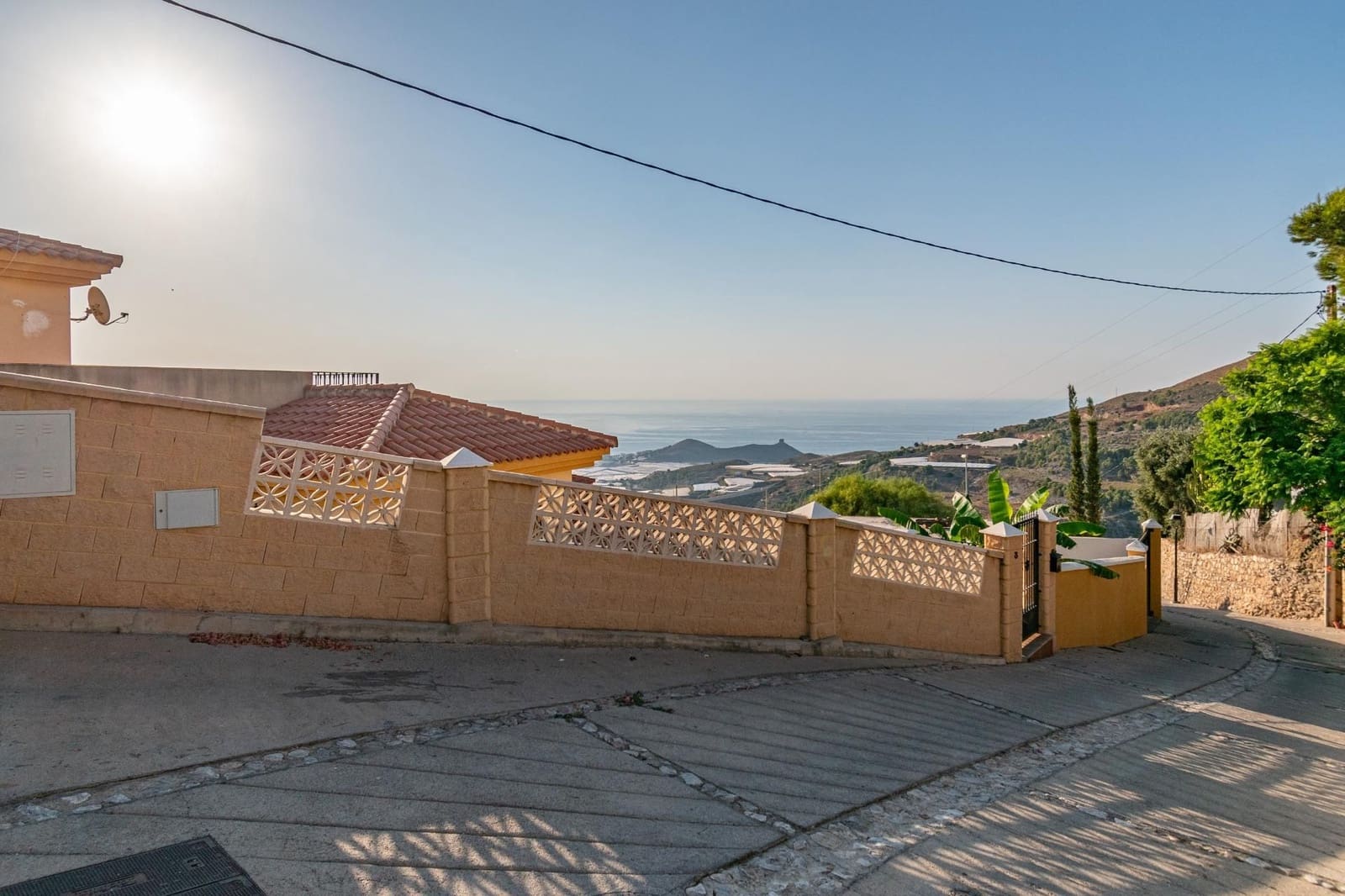 Chalet de 5 habitaciones en Gualchos en venta con garaje - 355.000 € (Ref: 9534223)