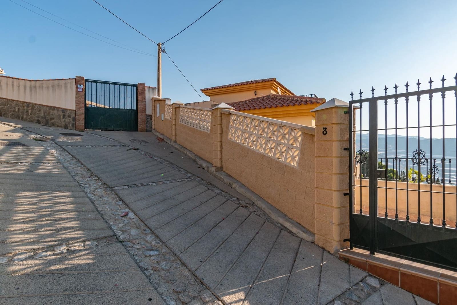 Chalet de 5 habitaciones en Gualchos en venta con garaje - 355.000 € (Ref: 9534223)