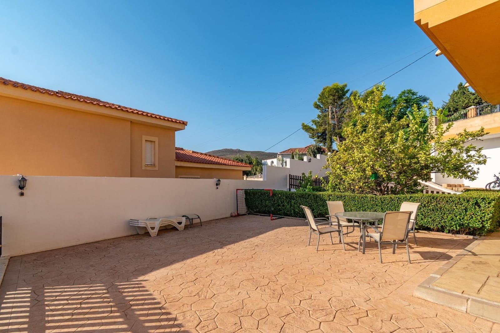 Chalet de 5 habitaciones en Gualchos en venta con garaje - 355.000 € (Ref: 9534223)