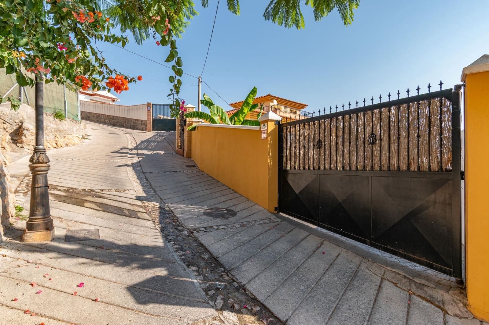 Chalet de 5 habitaciones en Gualchos en venta con garaje - 355.000 € (Ref: 9534223)