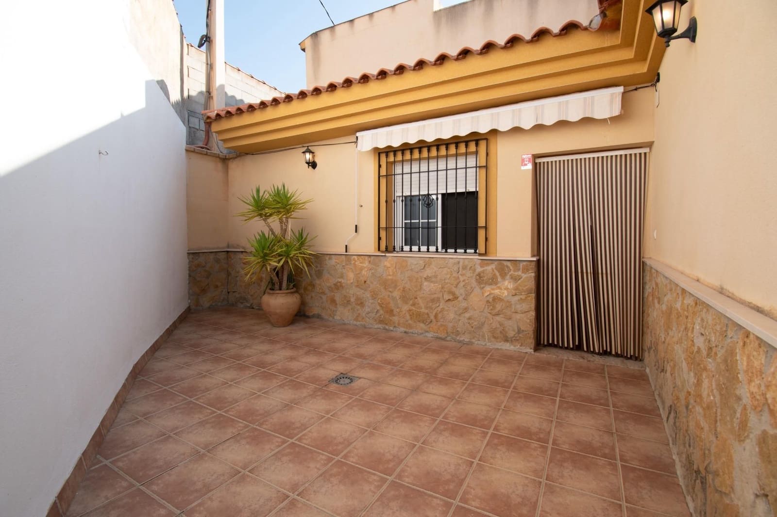 Chalet de 5 habitaciones en Gualchos en venta con garaje - 355.000 € (Ref: 9534223)