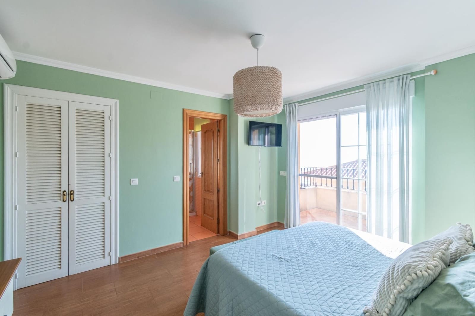 Chalet de 5 habitaciones en Gualchos en venta con garaje - 355.000 € (Ref: 9534223)