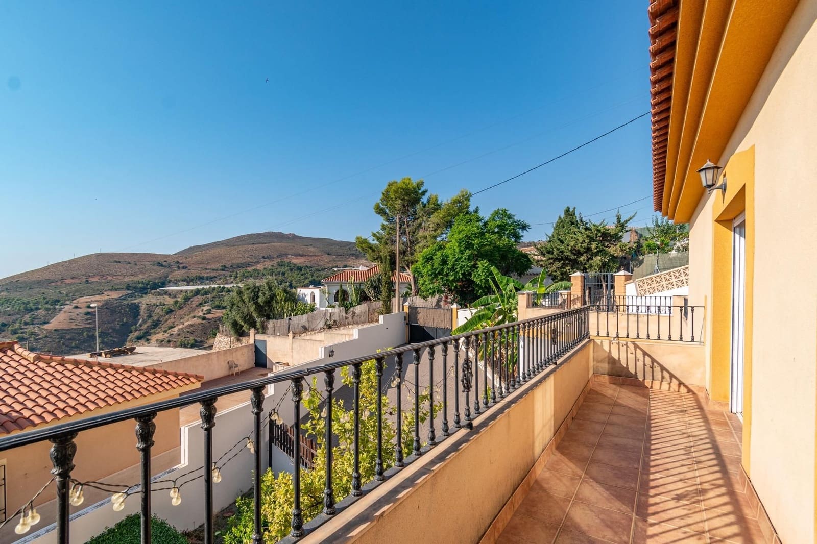 Chalet de 5 habitaciones en Gualchos en venta con garaje - 355.000 € (Ref: 9534223)