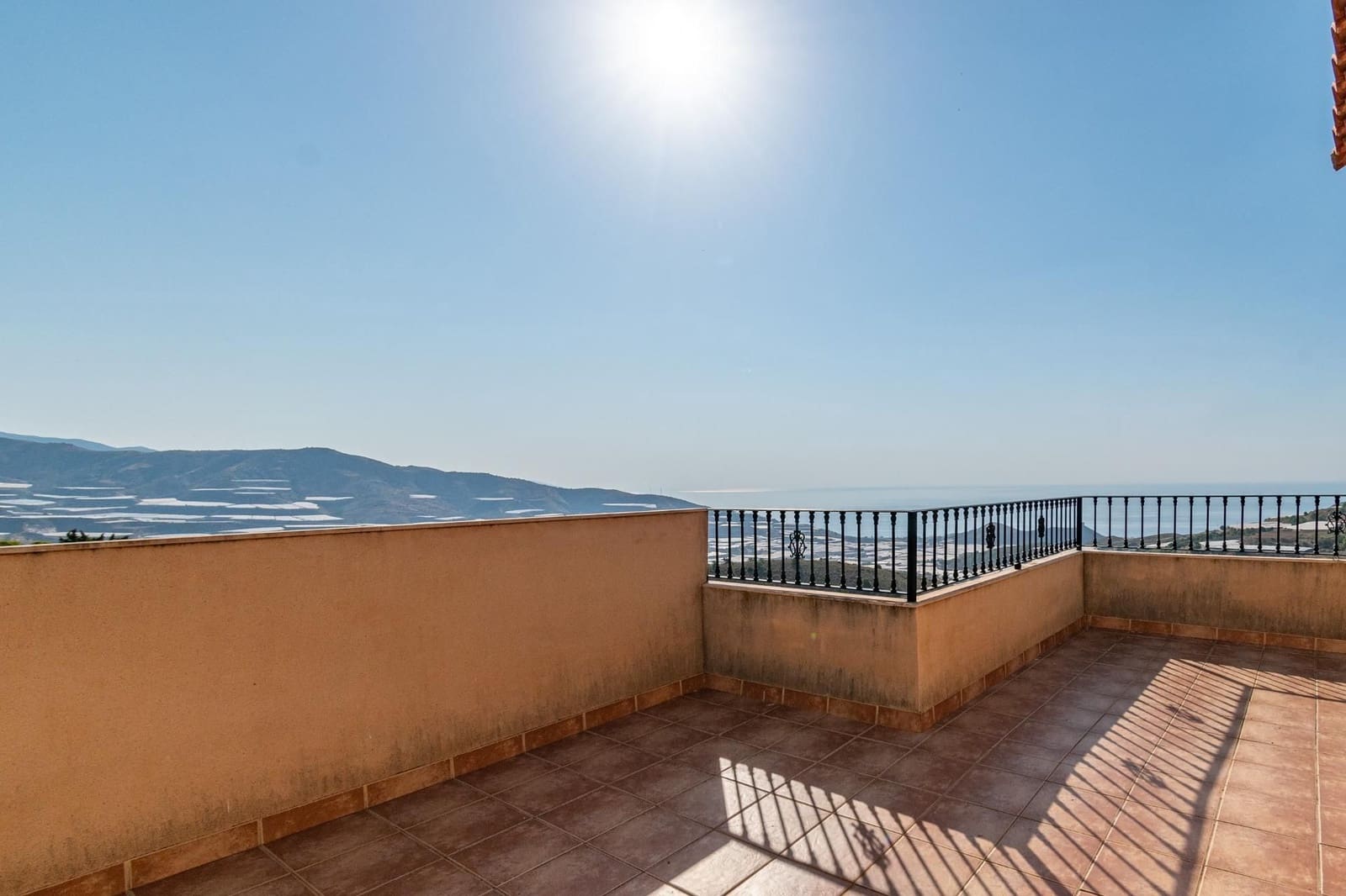 Chalet de 5 habitaciones en Gualchos en venta con garaje - 355.000 € (Ref: 9534223)