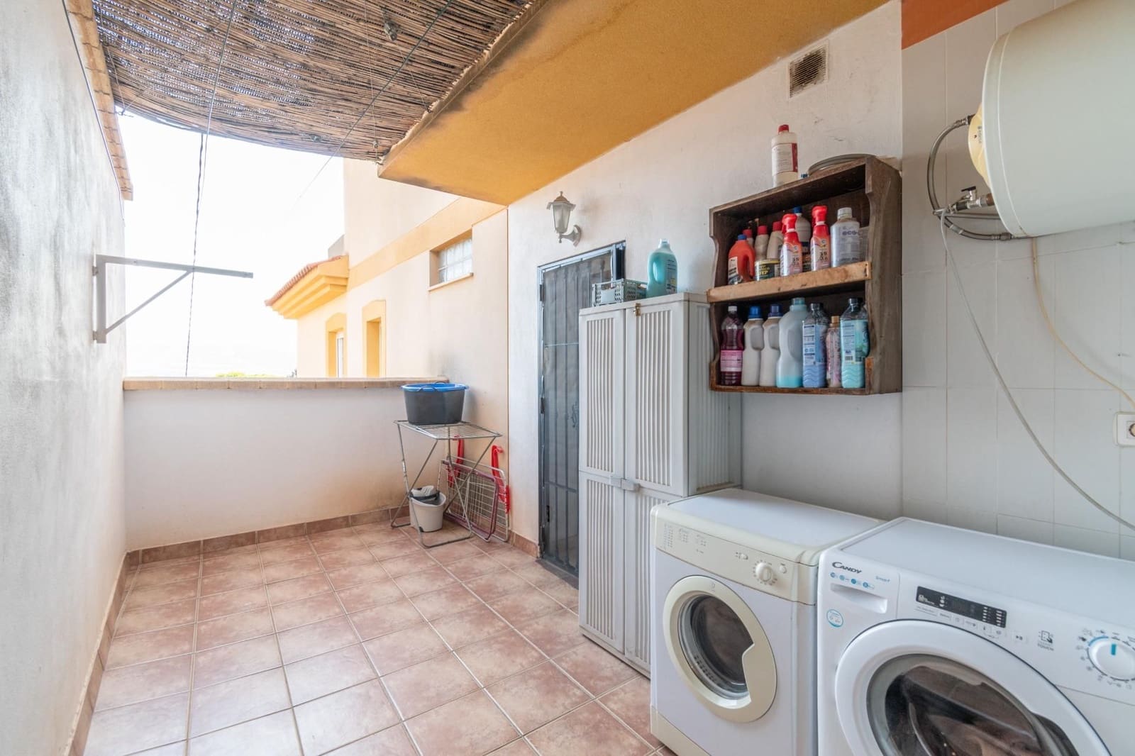 Chalet de 5 habitaciones en Gualchos en venta con garaje - 355.000 € (Ref: 9534223)