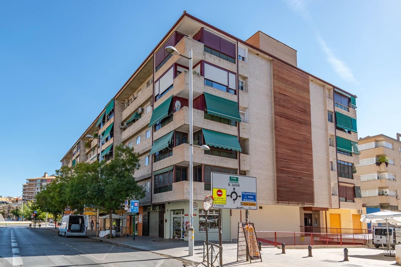 4 sovrum Lägenhet till salu i Granada stad med pool garage - 345 000 € (Ref: 9534224)