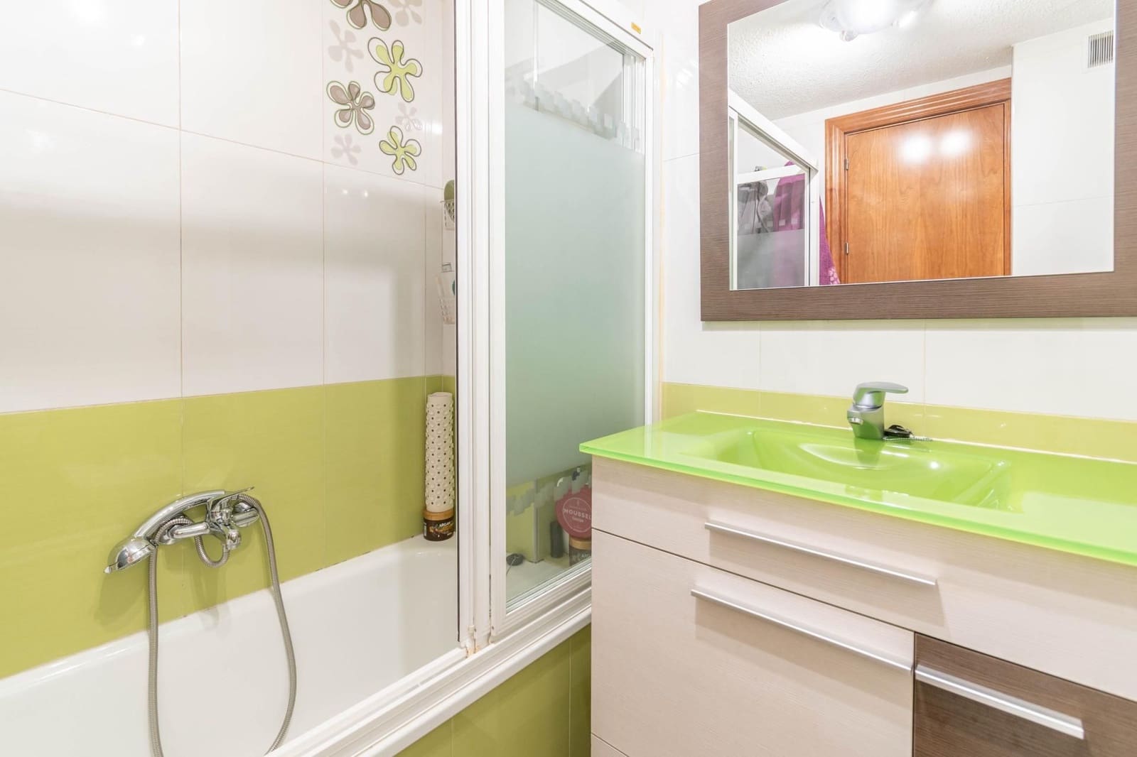 4 sovrum Lägenhet till salu i Granada stad med pool garage - 345 000 € (Ref: 9534224)