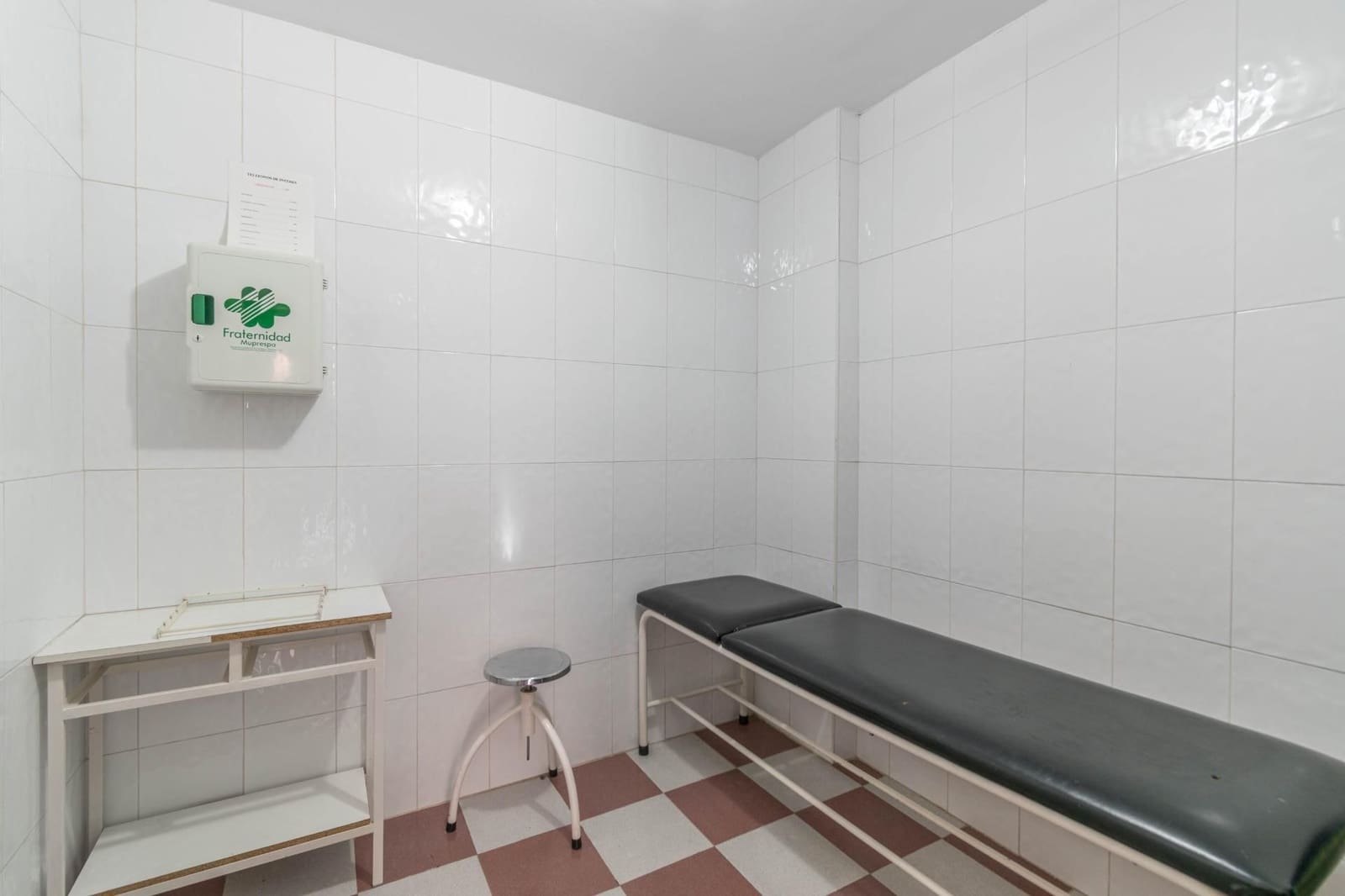 4 sovrum Lägenhet till salu i Granada stad med pool garage - 345 000 € (Ref: 9534224)