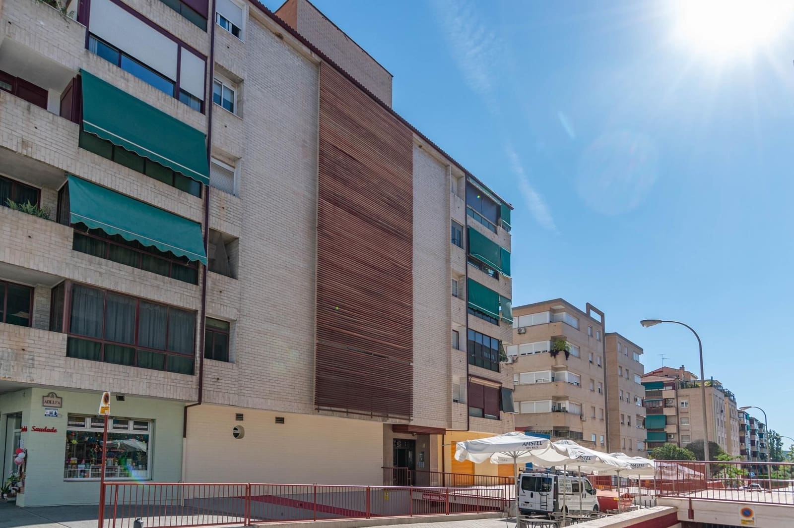 4 sovrum Lägenhet till salu i Granada stad med pool garage - 345 000 € (Ref: 9534224)