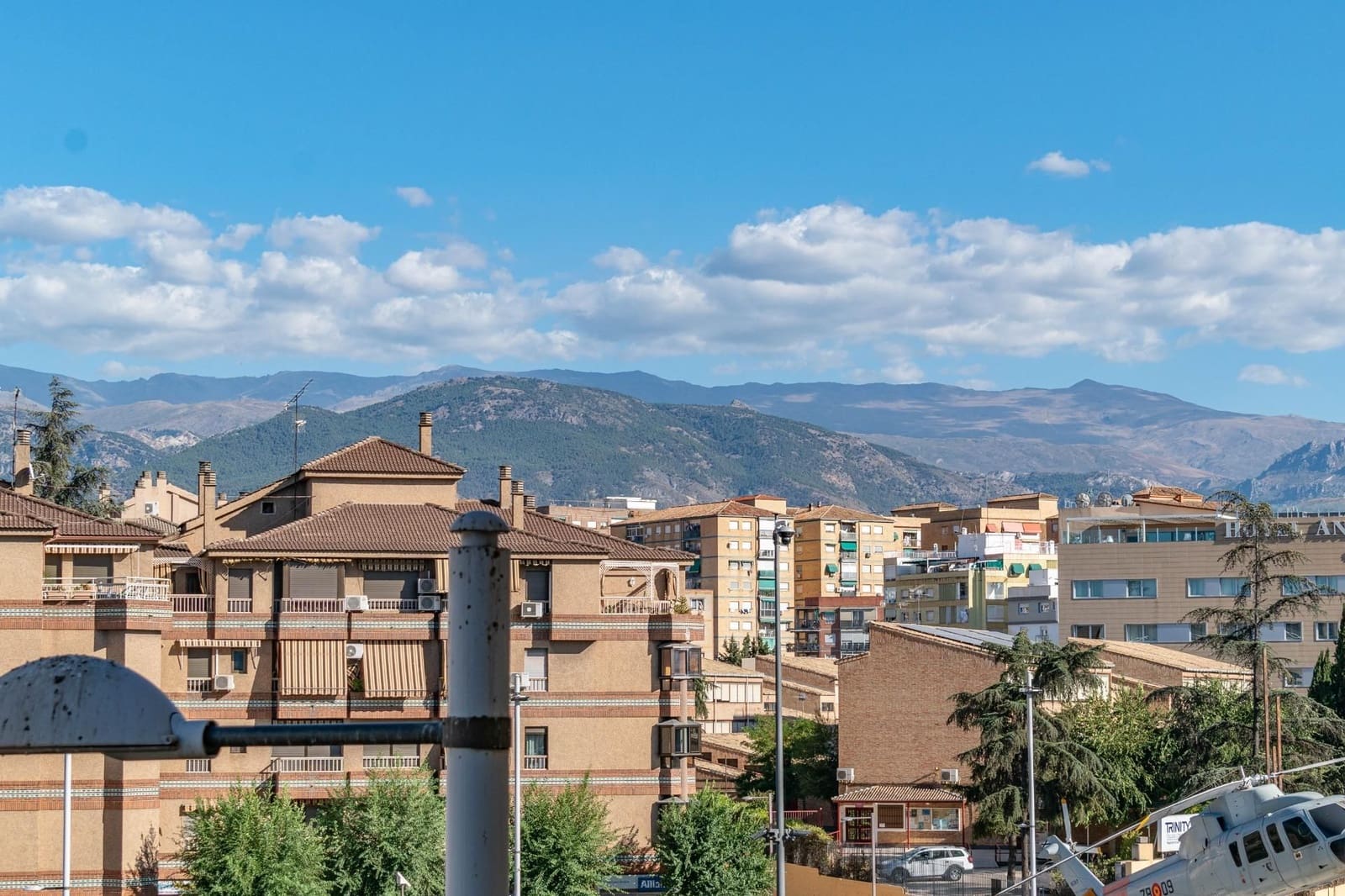 4 sovrum Lägenhet till salu i Granada stad med pool garage - 345 000 € (Ref: 9534224)