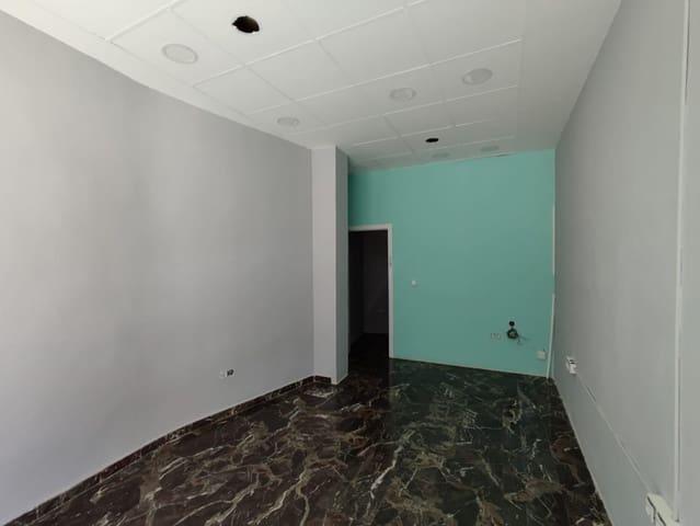 Commercieel te huur in Centro - Sagrario, Granada stad - € 900 (Ref: 9534227)