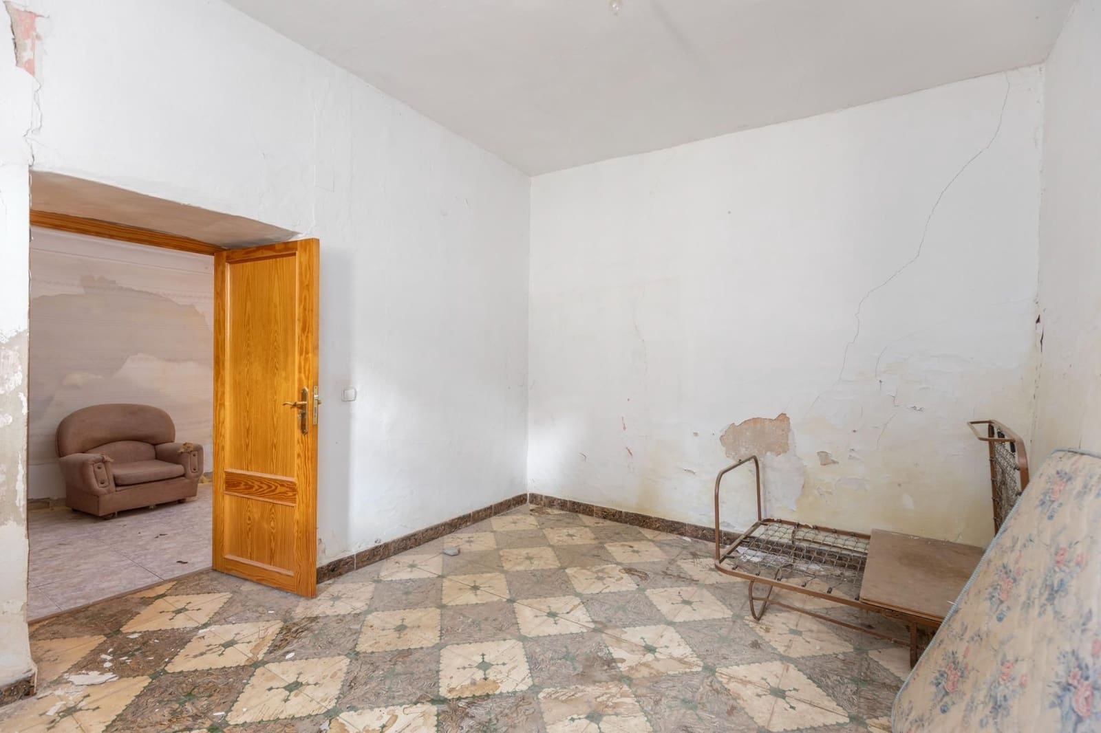 5 makuuhuone Omakotitalo myytävänä paikassa Campotejar - 49 000 € (Ref: 9534228)