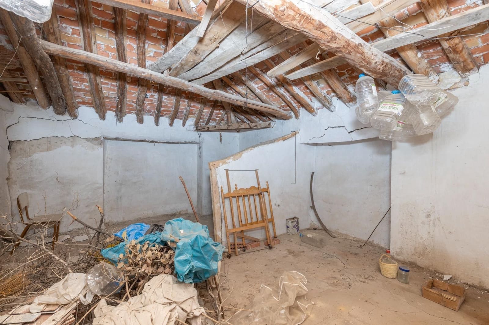 5 makuuhuone Omakotitalo myytävänä paikassa Campotejar - 49 000 € (Ref: 9534228)