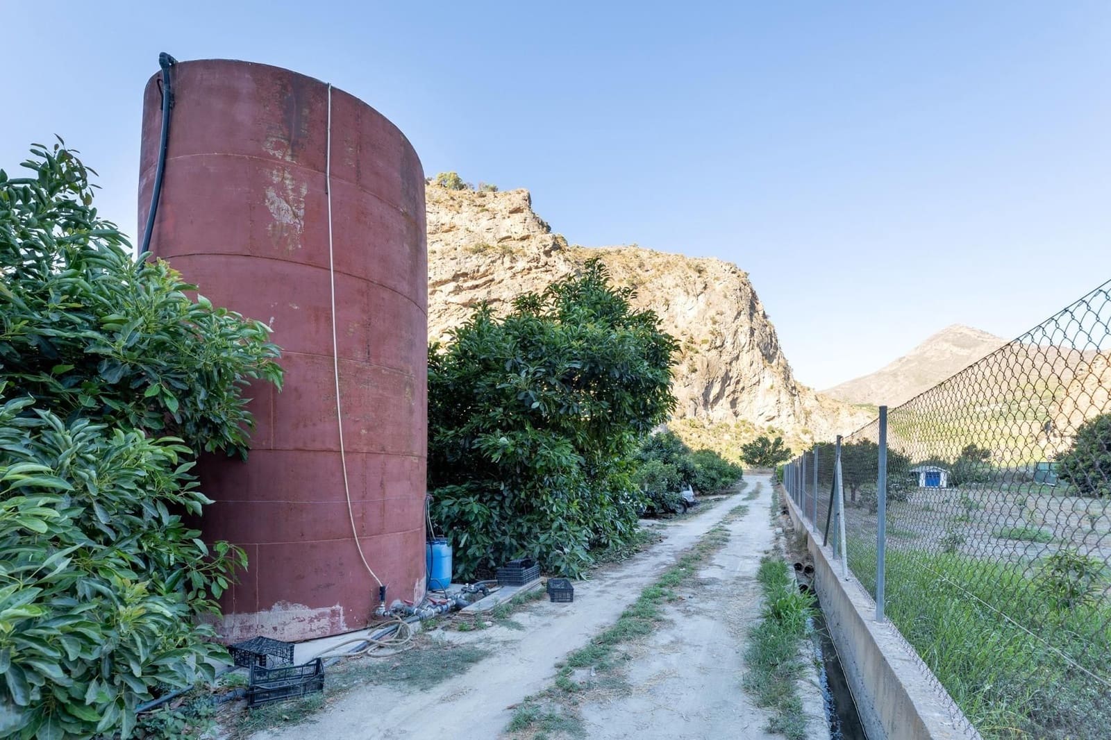 Finca/Herregård til salgs i Velez de Benaudalla - € 260 000 (Ref: 9534231)