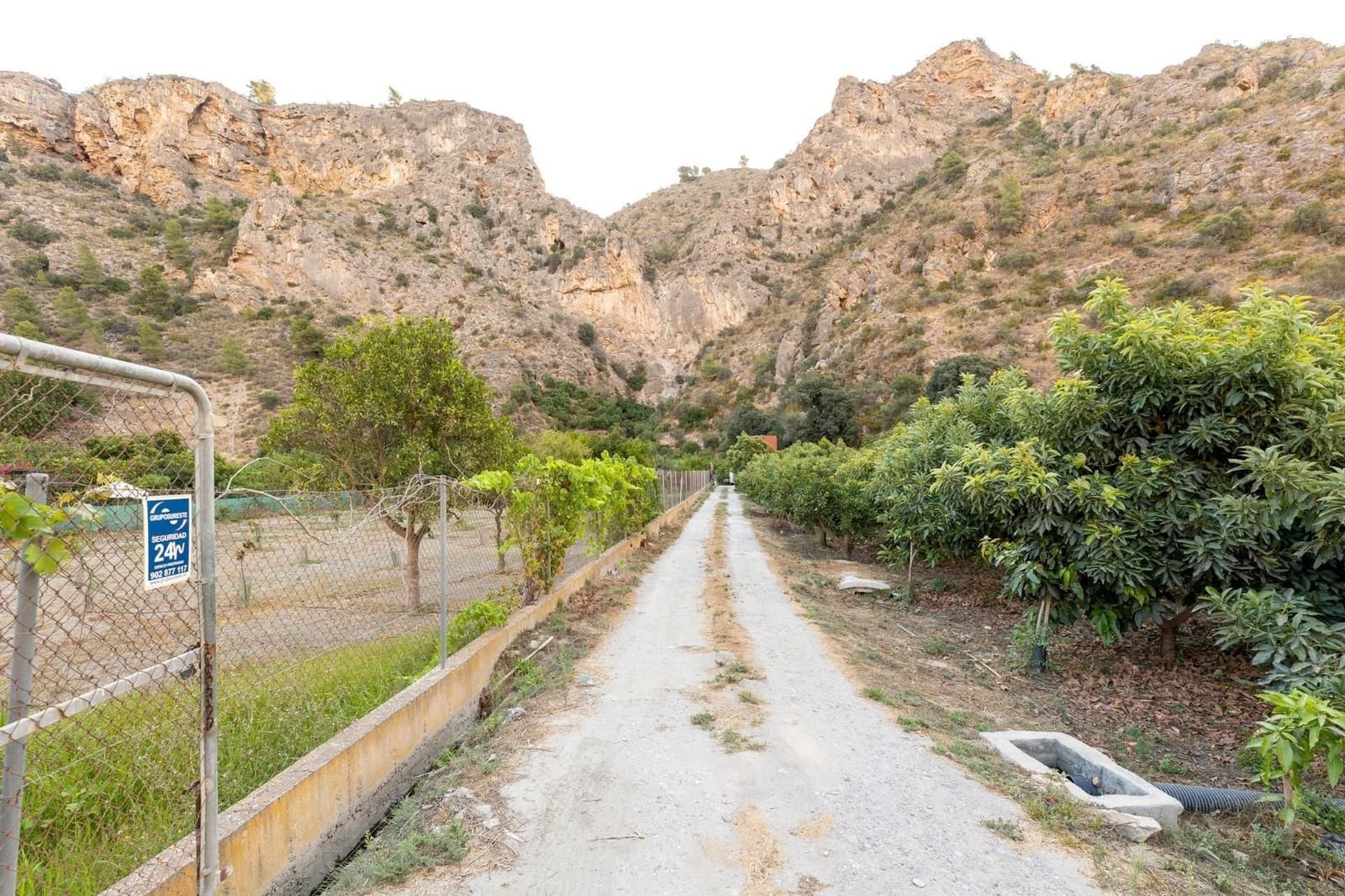 Finca/Herregård til salgs i Velez de Benaudalla - € 260 000 (Ref: 9534231)