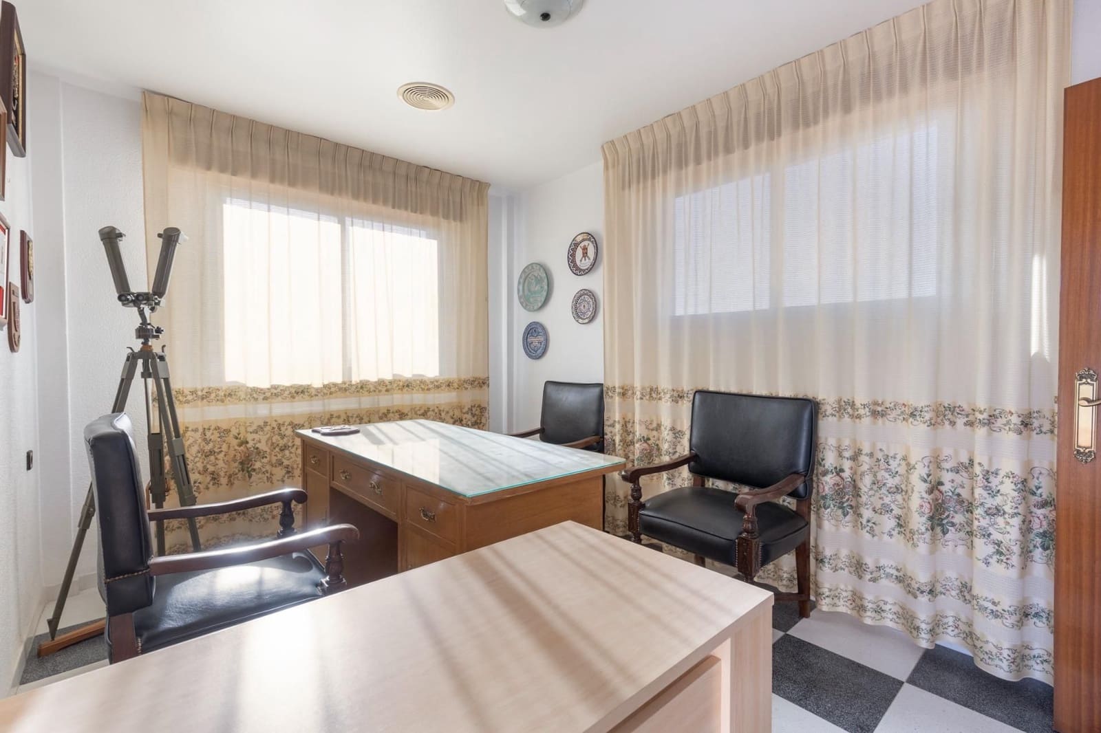 5 chambre Villa/Maison Semi-Mitoyenne à vendre à Jun avec garage - 270 000 € (Ref: 9534233)