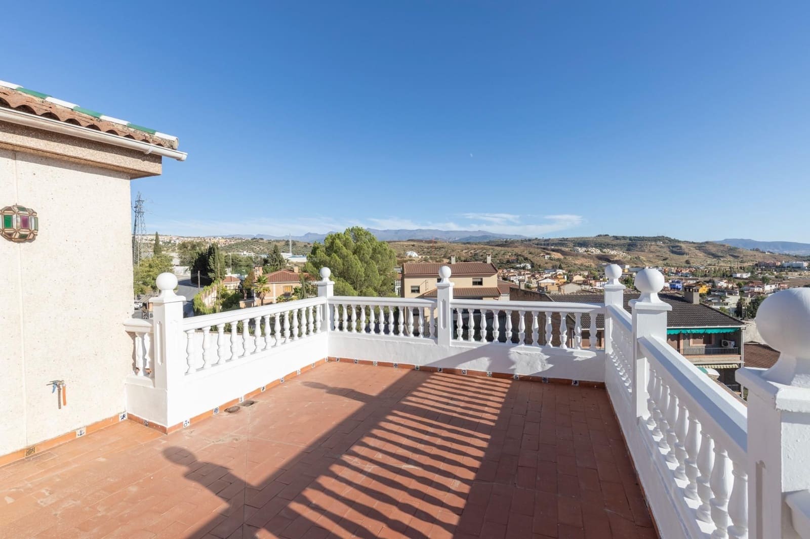 5 chambre Villa/Maison Semi-Mitoyenne à vendre à Jun avec garage - 270 000 € (Ref: 9534233)