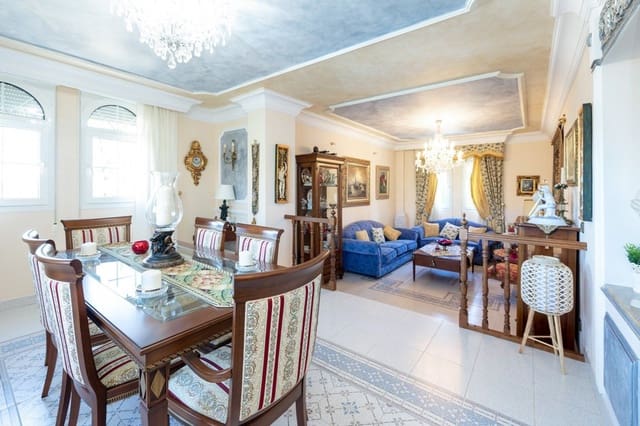 6 sypialnia Willa na sprzedaż w Gójar z basenem garażem - 699 900 € (Ref: 9534237)