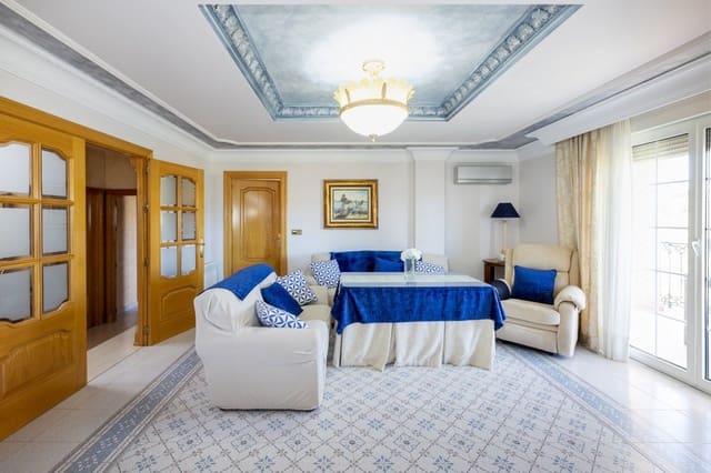 6 sypialnia Willa na sprzedaż w Gójar z basenem garażem - 699 900 € (Ref: 9534237)