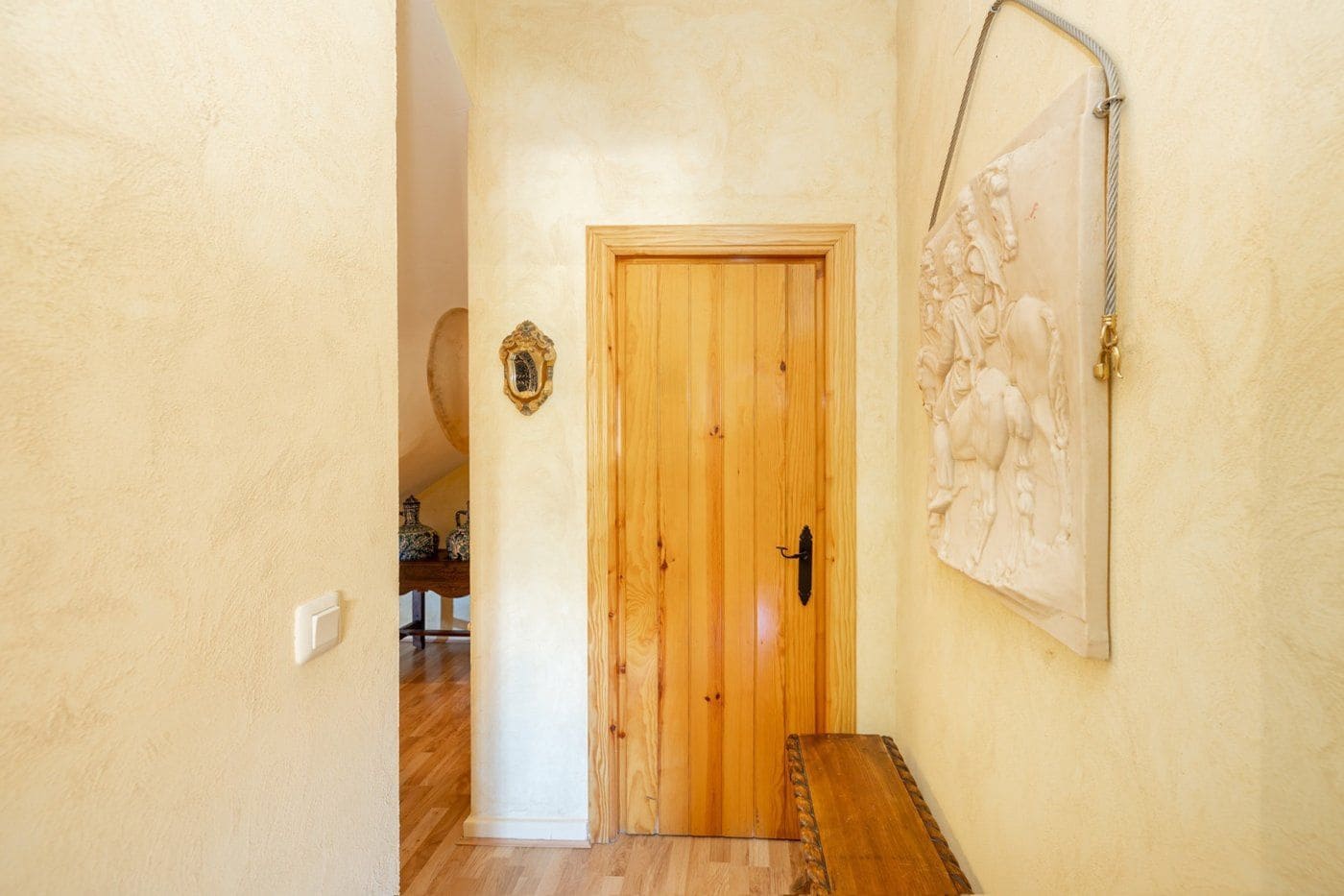 6 sypialnia Willa na sprzedaż w Gojar z basenem garażem - 699 900 € (Ref: 9534237)