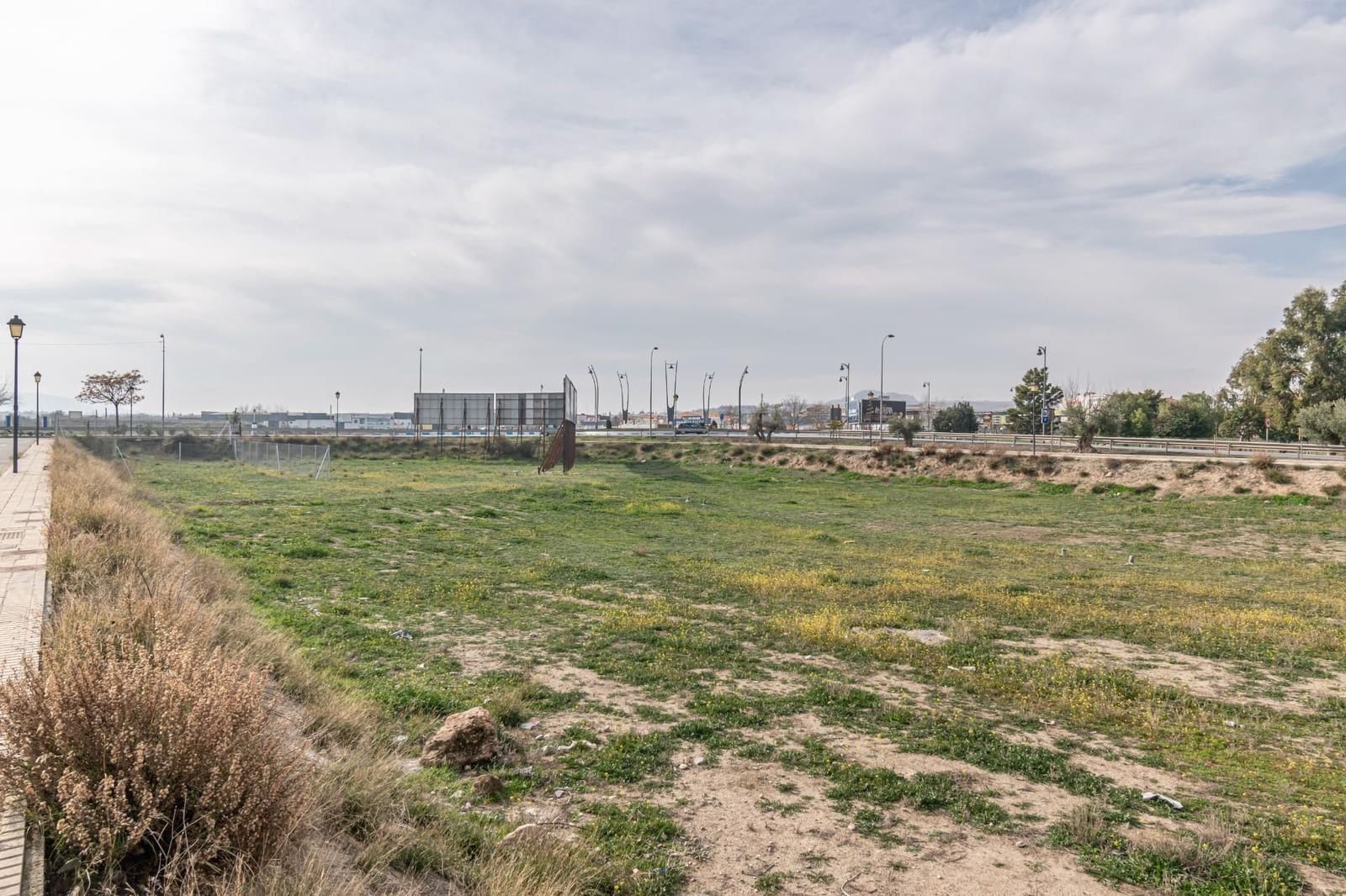 Tontti myytävänä paikassa Las Gabias - 120 000 € (Ref: 9534238)