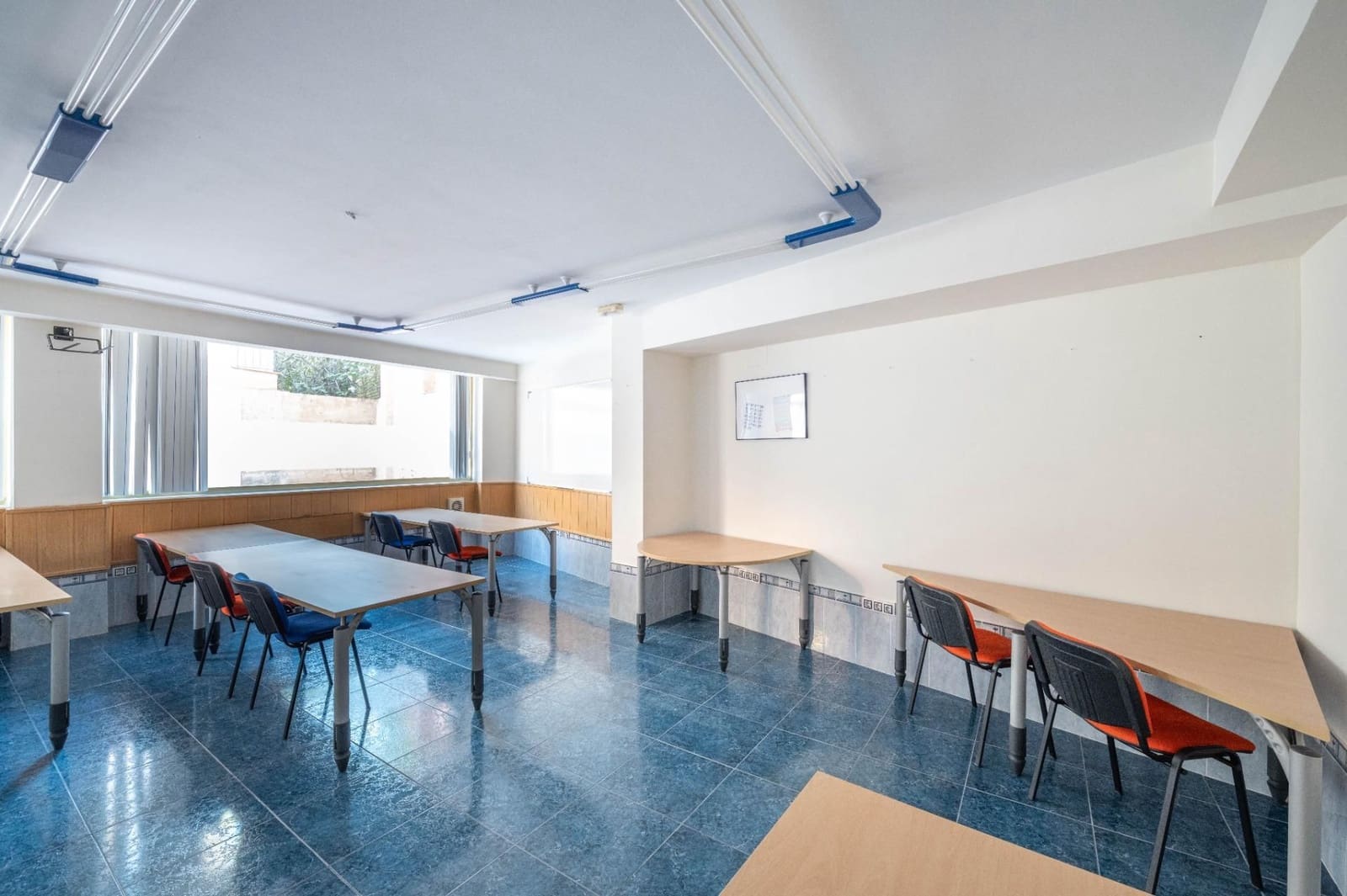 Kommersiell til salgs i Las Gabias - € 99 900 (Ref: 9534239)