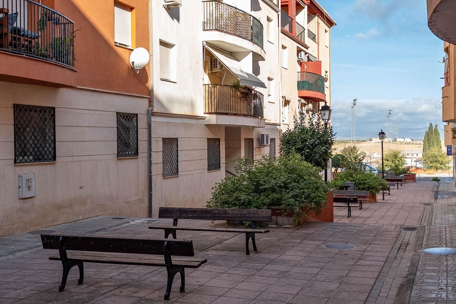 Kommersiell til salgs i Las Gabias - € 99 900 (Ref: 9534239)