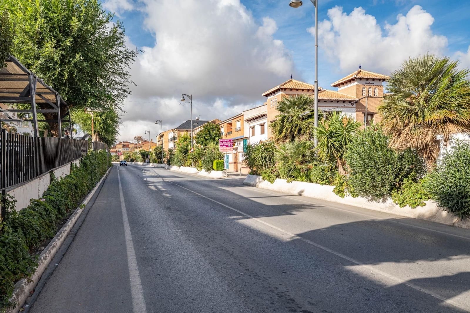 Kommersiell til salgs i Las Gabias - € 99 900 (Ref: 9534239)