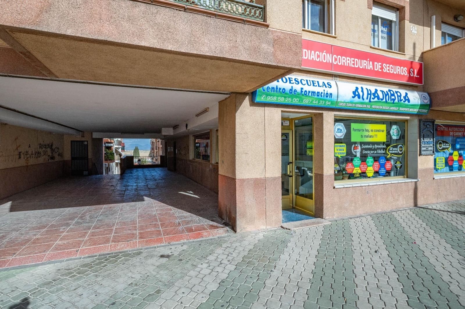 Kommersiell til salgs i Las Gabias - € 99 900 (Ref: 9534239)