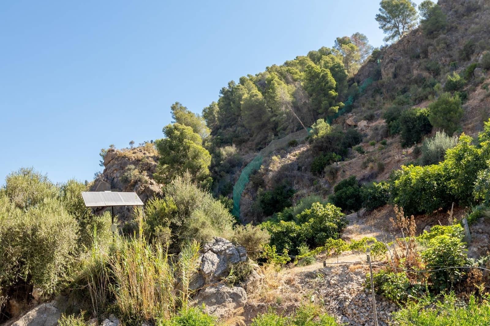 Finca/Herregård til salgs i Velez de Benaudalla - € 250 000 (Ref: 9534243)