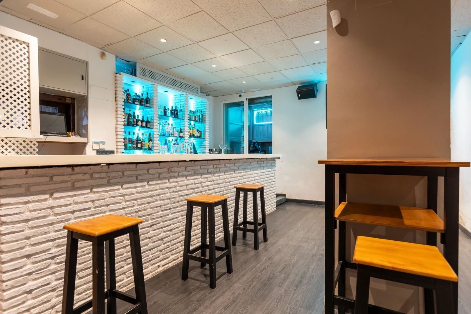 Commercial for sale in Almunecar - € 159,900 (Ref: 9534244)