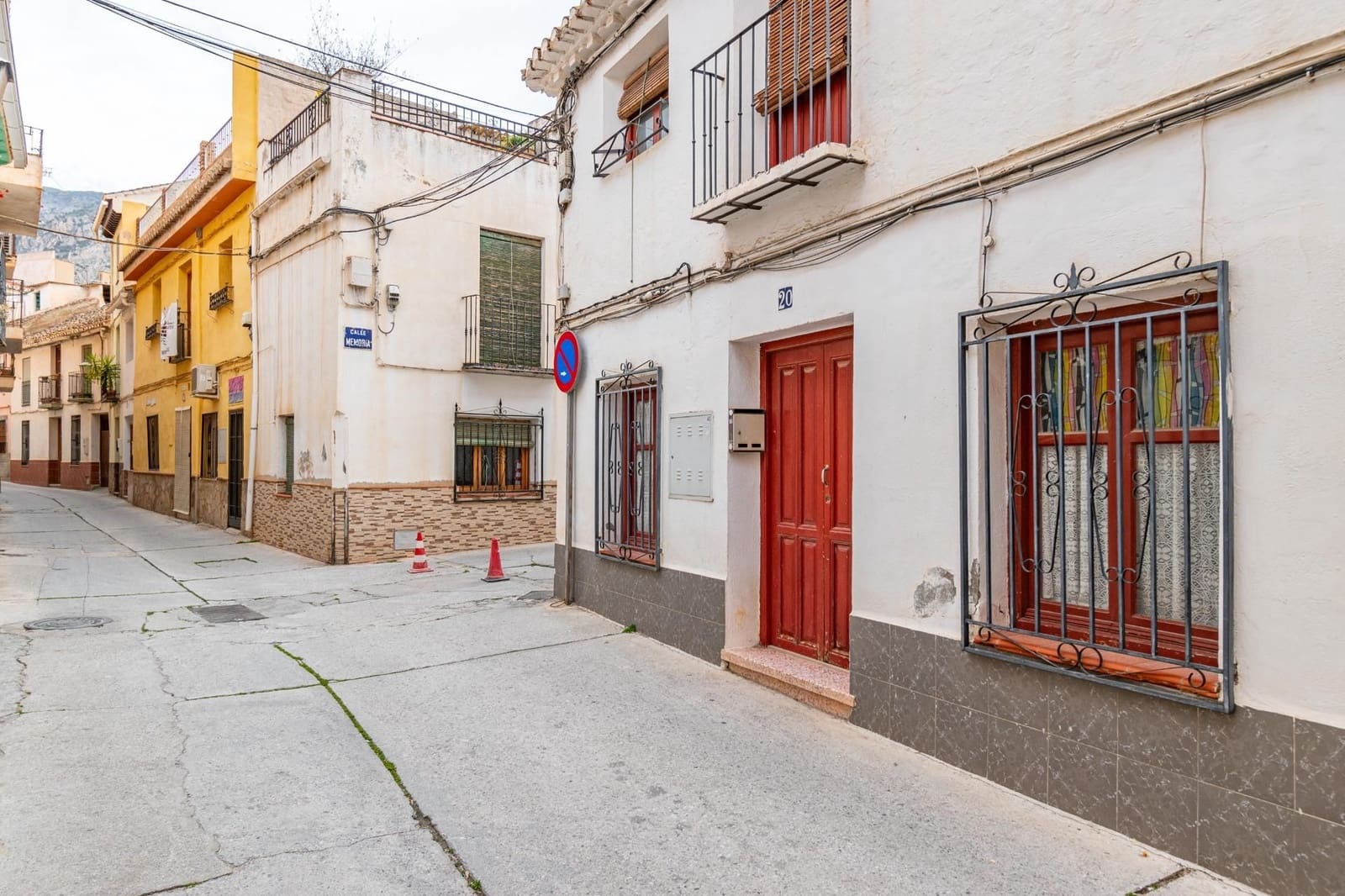 5 makuuhuone Omakotitalo myytävänä paikassa Durcal - 80 000 € (Ref: 9534246)