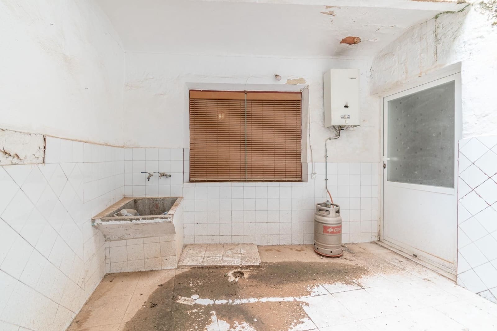 5 makuuhuone Omakotitalo myytävänä paikassa Durcal - 80 000 € (Ref: 9534246)