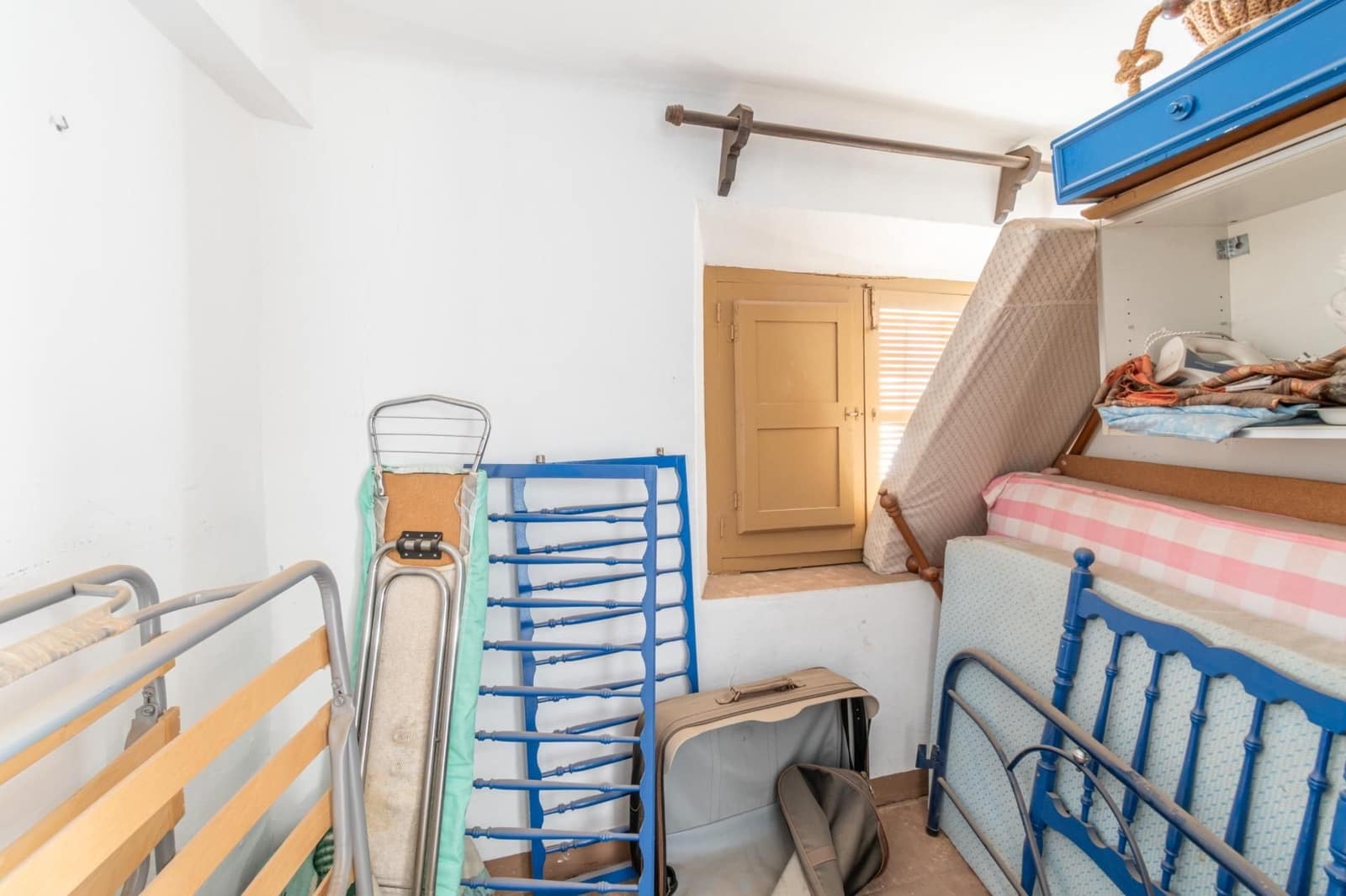 5 makuuhuone Omakotitalo myytävänä paikassa Durcal - 80 000 € (Ref: 9534246)