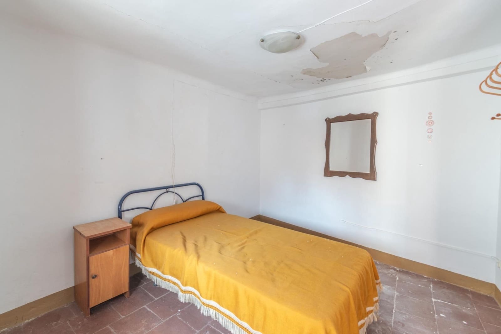 5 makuuhuone Omakotitalo myytävänä paikassa Durcal - 80 000 € (Ref: 9534246)