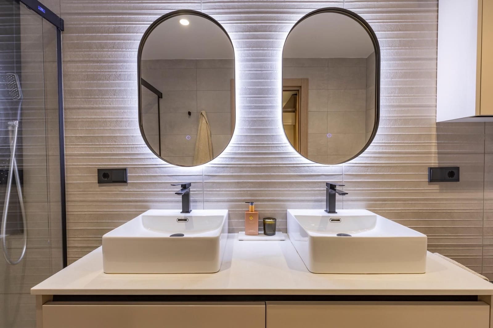 2 bedroom Townhouse for sale in Santa Fe with garage - € 265,000 (Ref: 9534247)