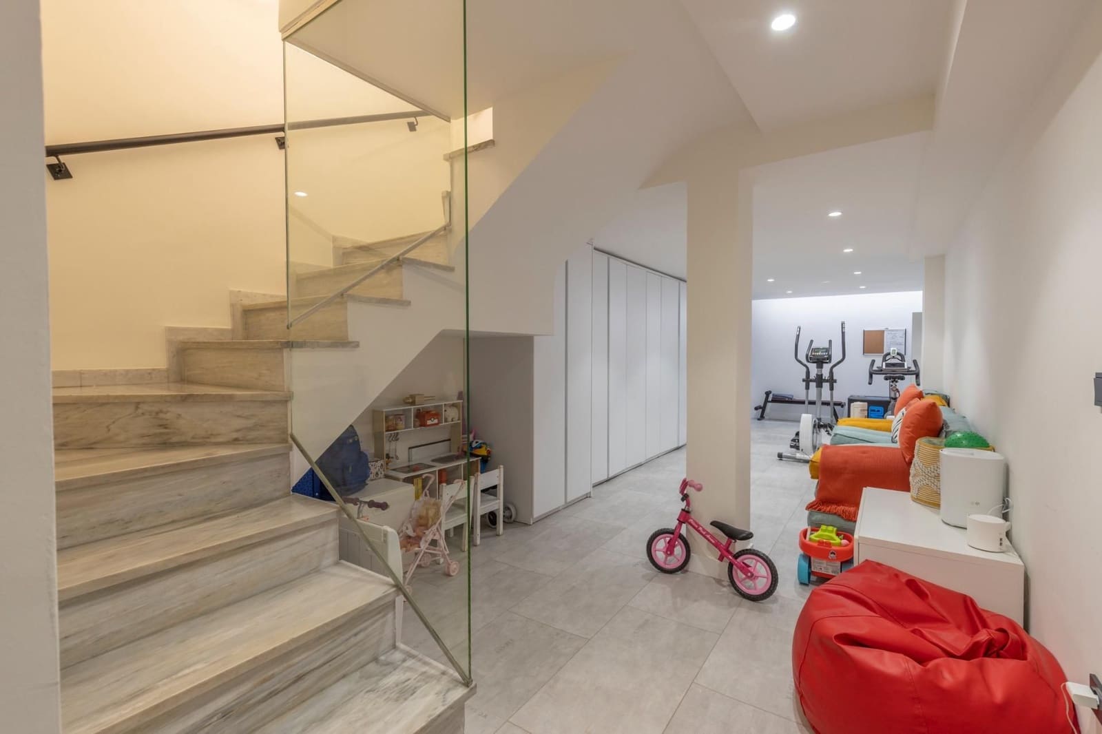 2 bedroom Townhouse for sale in Santa Fe with garage - € 265,000 (Ref: 9534247)