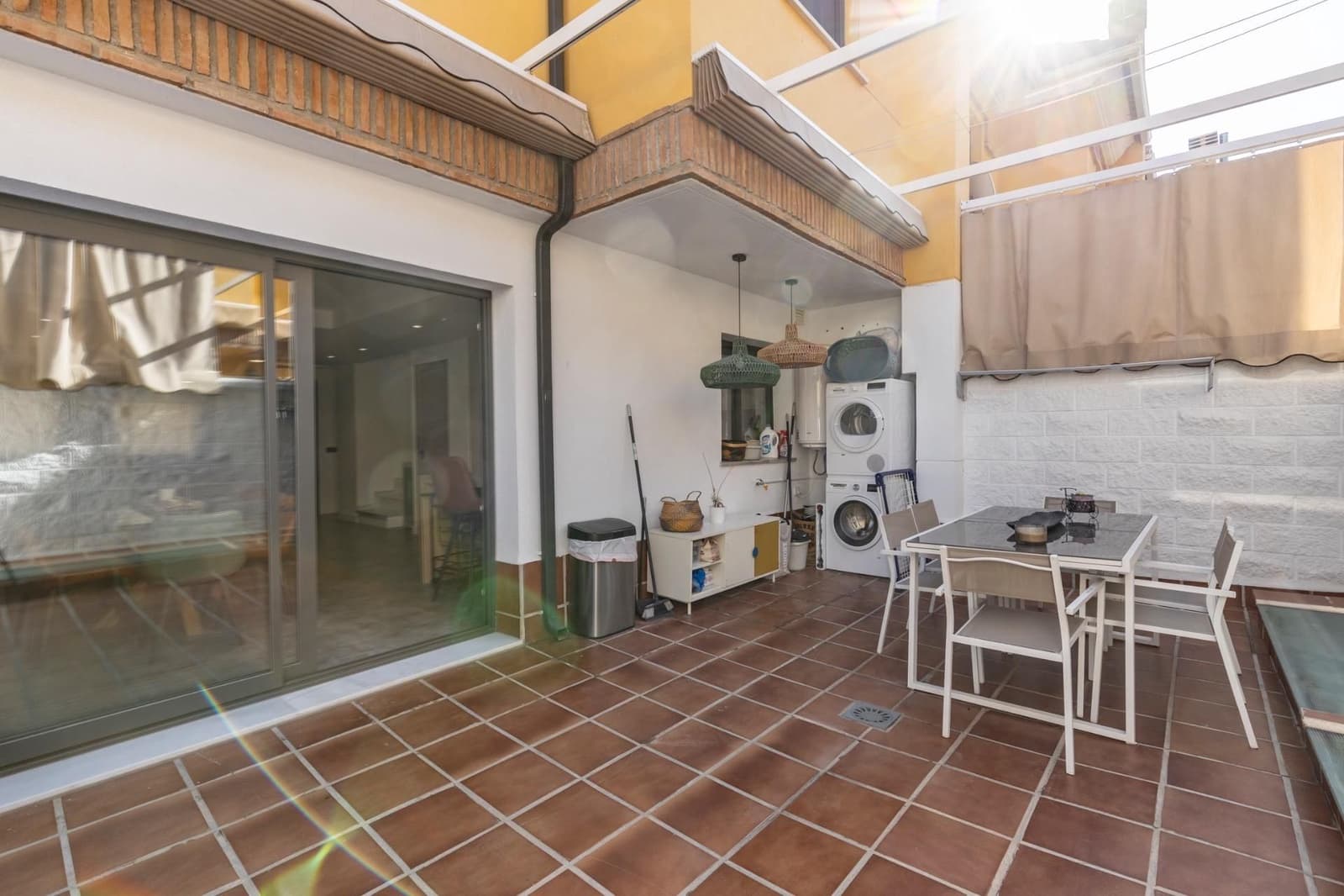 2 bedroom Townhouse for sale in Santa Fe with garage - € 265,000 (Ref: 9534247)