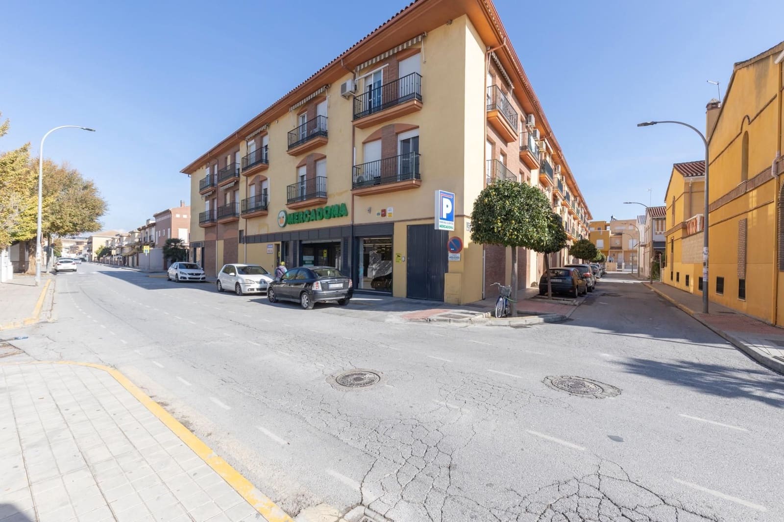 2 bedroom Townhouse for sale in Santa Fe with garage - € 265,000 (Ref: 9534247)