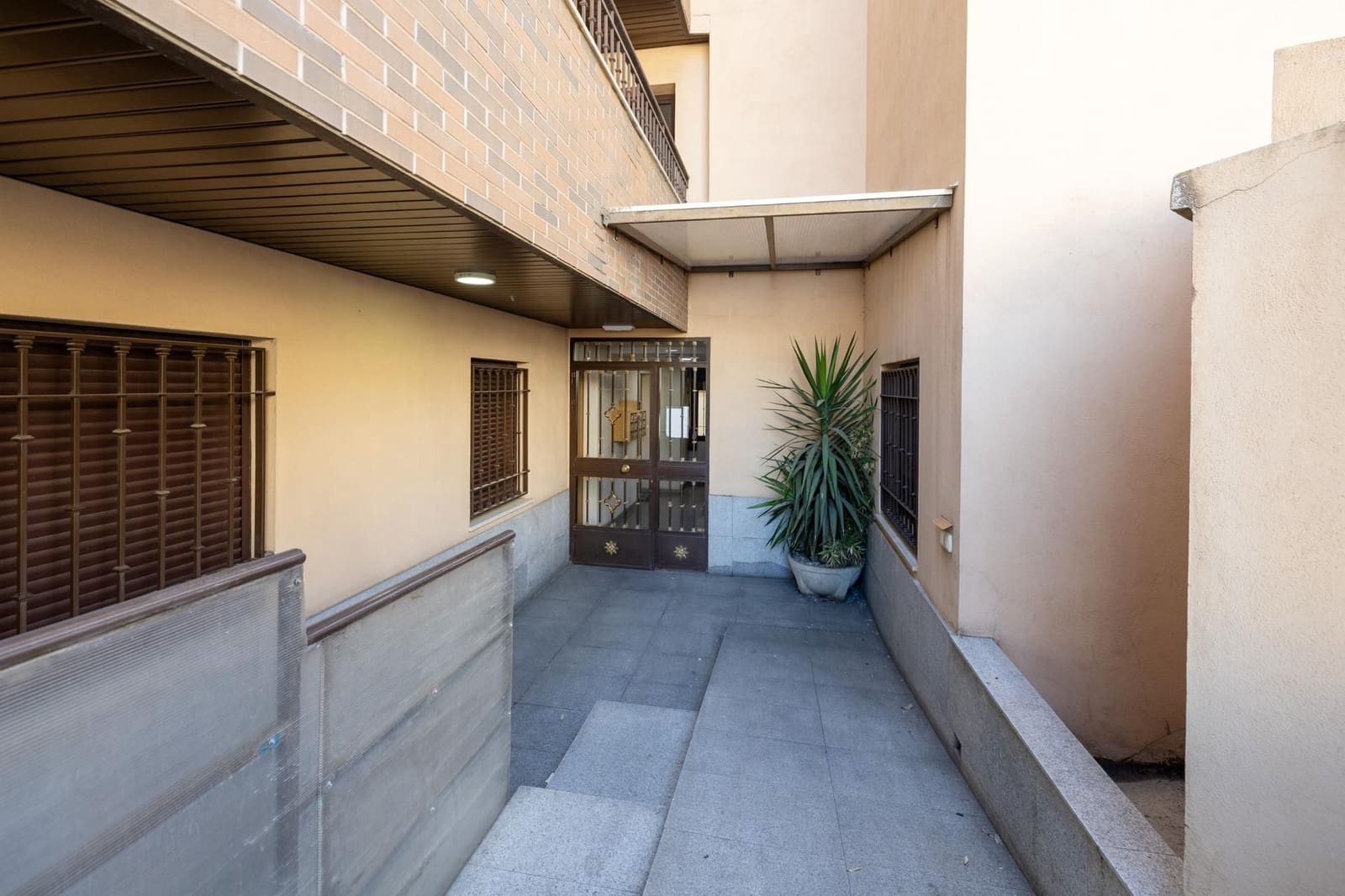 2 soveværelse Lejlighed til salg i Monachil med garage - € 122.000 (Ref: 9534249)