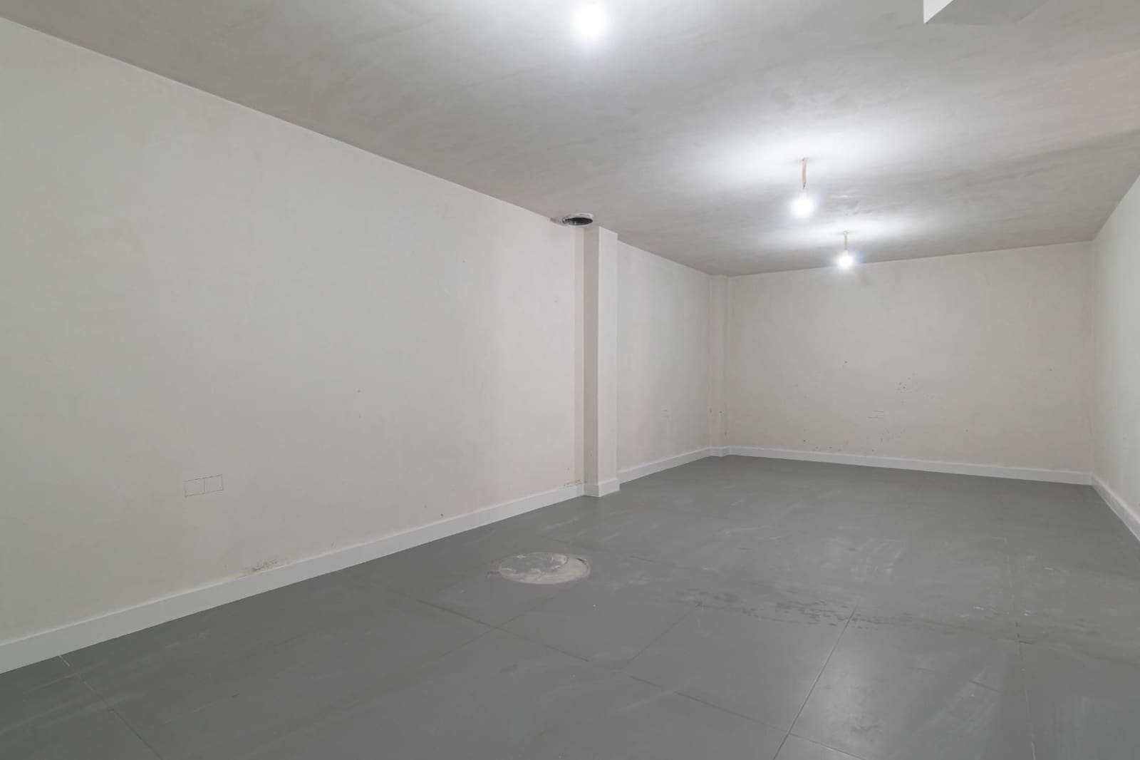 Kommersiell til salgs i Albolote - € 87 500 (Ref: 9534251)