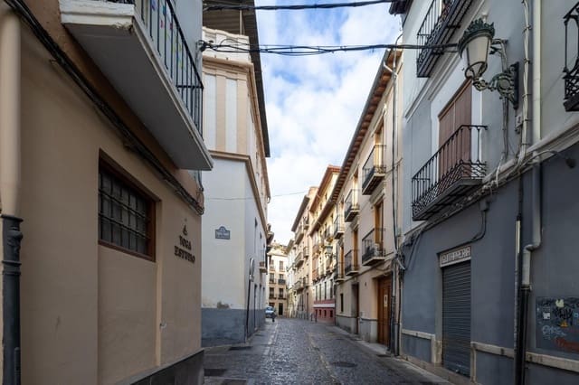 2 soveværelse Penthouse til salg i San Matías - Realejo, Granada by - € 360.000 (Ref: 9534253)